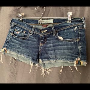 Hollister brand shorts